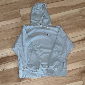 Champion hoodie - size large! SO comfy!!!!🩵🩵🩵🩵